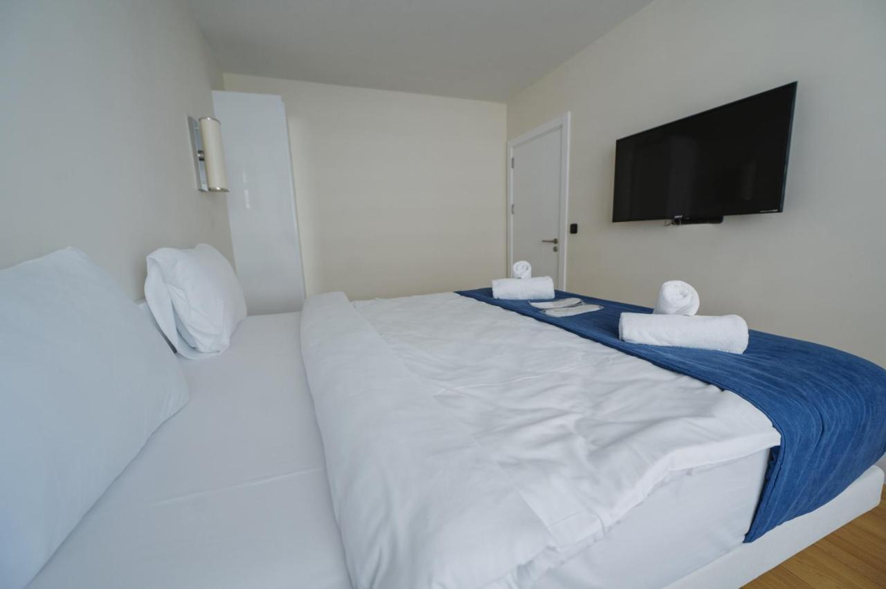 Blue Orbi City Hotel Батуми Екстериор снимка